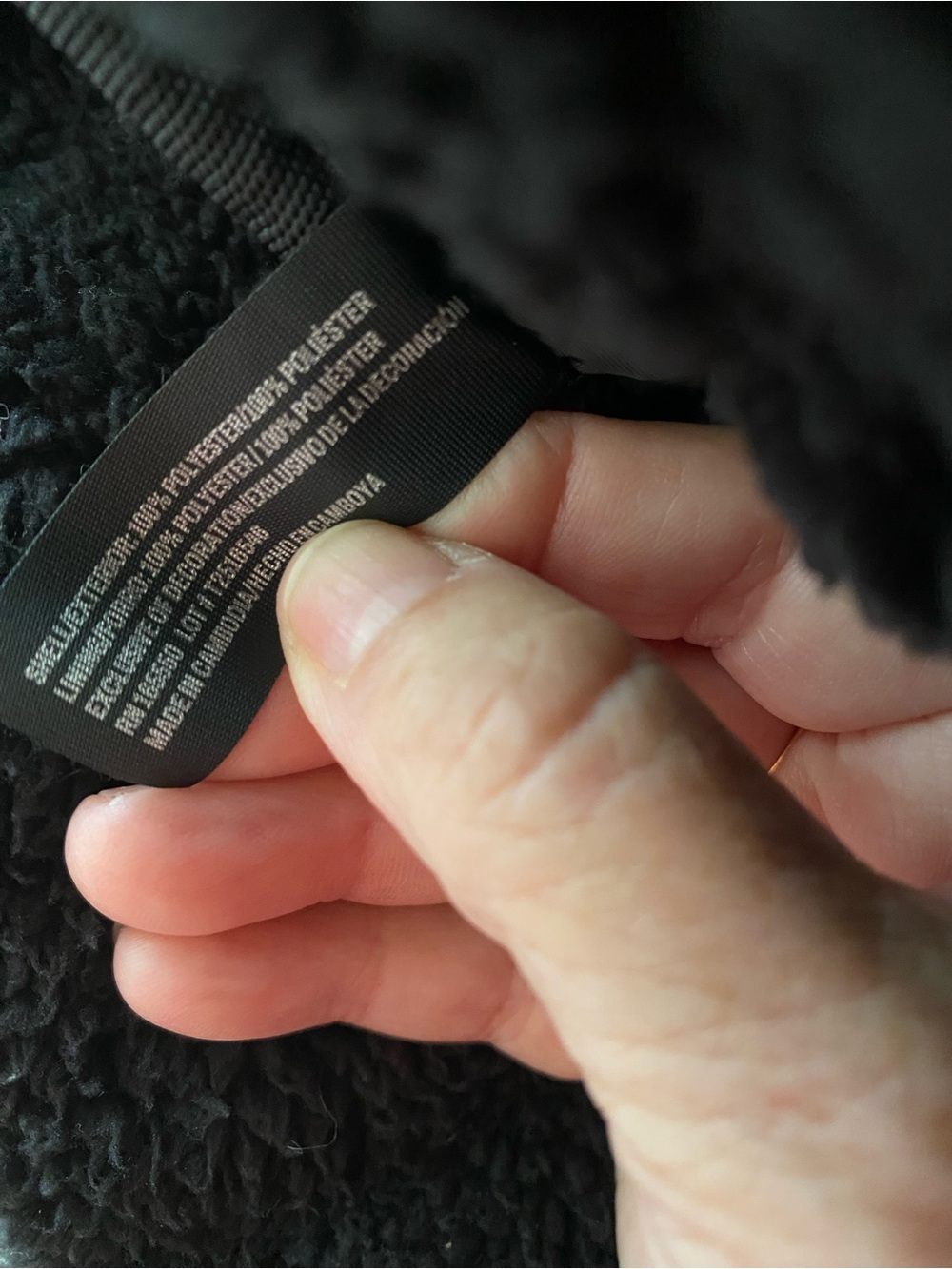 32 DEGREES HEAT Black Sherpa Fleece Tote Bag - Picture 7 of 7
